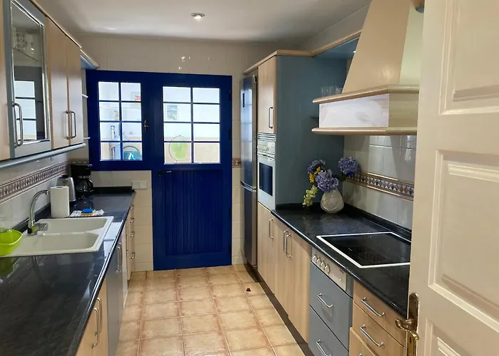 House With The Heated Pool Next To Rocky Point *