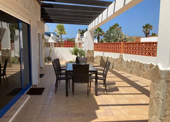 House With The Heated Pool Next To Rocky Point * 코라레호