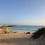 Villa House With The Heated Pool Next To Rocky Point Corralejo