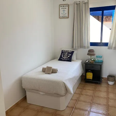 House With The Heated Pool Next To Rocky Point וילה