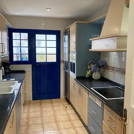 House With The Heated Pool Next To Rocky Point *