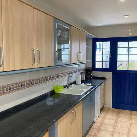 House With The Heated Pool Next To Rocky Point Κοραλέχο