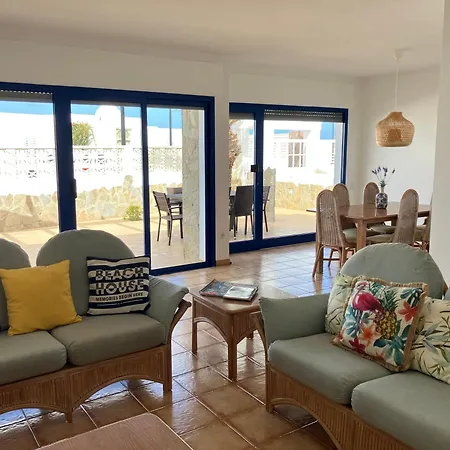 House With The Heated Pool Next To Rocky Point *