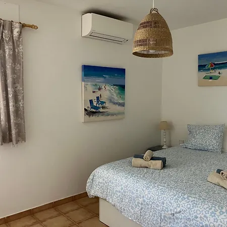 House With The Heated Pool Next To Rocky Point