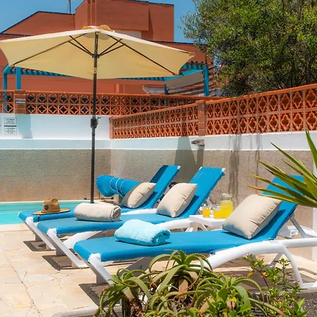 House With The Heated Pool Next To Rocky Point * Corralejo