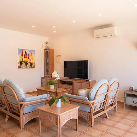 Villa House With The Heated Pool Next To Rocky Point *