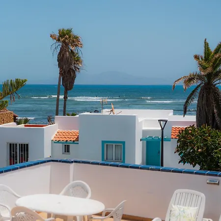 House With The Heated Pool Next To Rocky Point Corralejo