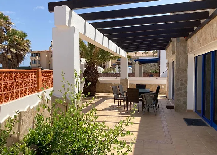 别墅 House With The Heated Pool Next To Rocky Point 科拉雷侯