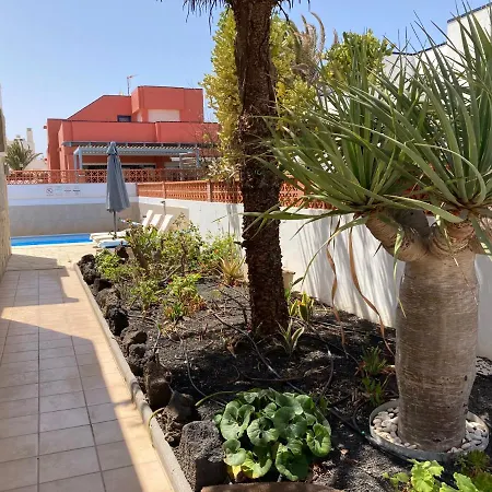 House With The Heated Pool Next To Rocky Point Willa Corralejo
